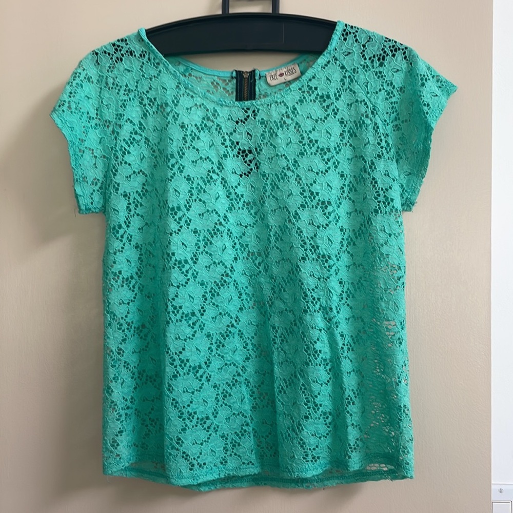 Free Kisses Womens Large Sea Foam Green Floral See Through Design Blouse